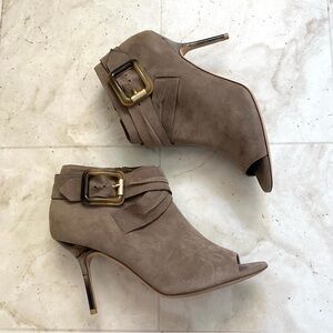 Burberry Made in Italy Brown Suede Peep Toe Ankle Booties Boots size 9.5/39.5